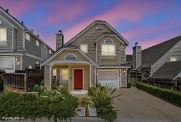 Private Cul-de-Sac Retreat in the Heart of Scotts Valley